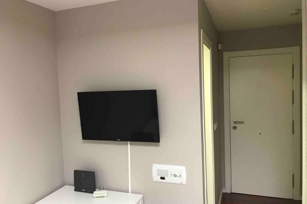 Loft Con Entrada Autonoma/Terraza/Wifi En Centro Apartman A Coruña Kültér fotó